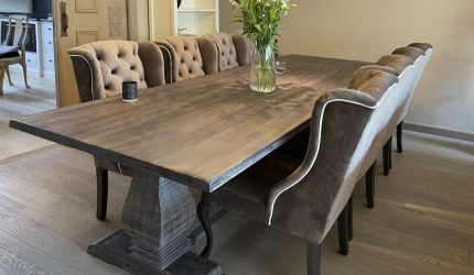 Marcottestyle-massieve-eiken-tafel-Dimitri-stoel-1