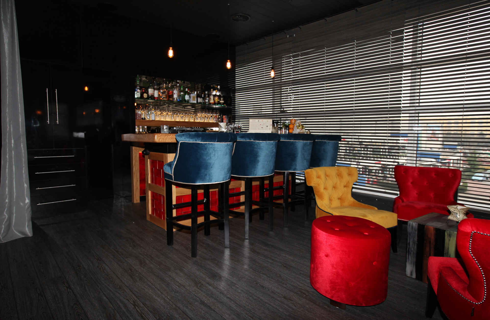 Lounge & restaurant fitment - Marcotte Style