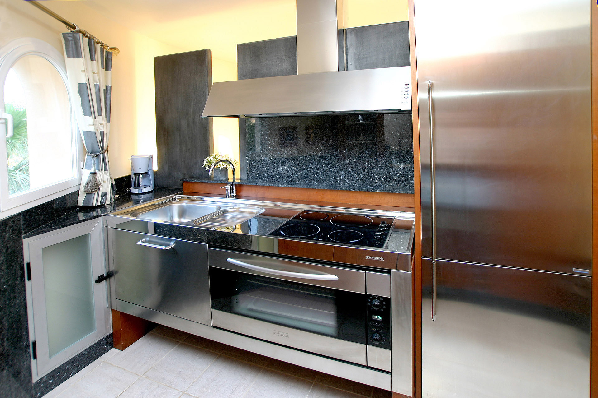 Moderne keukens, slaapkamers, eetkamers en badkamers - Marcotte Style