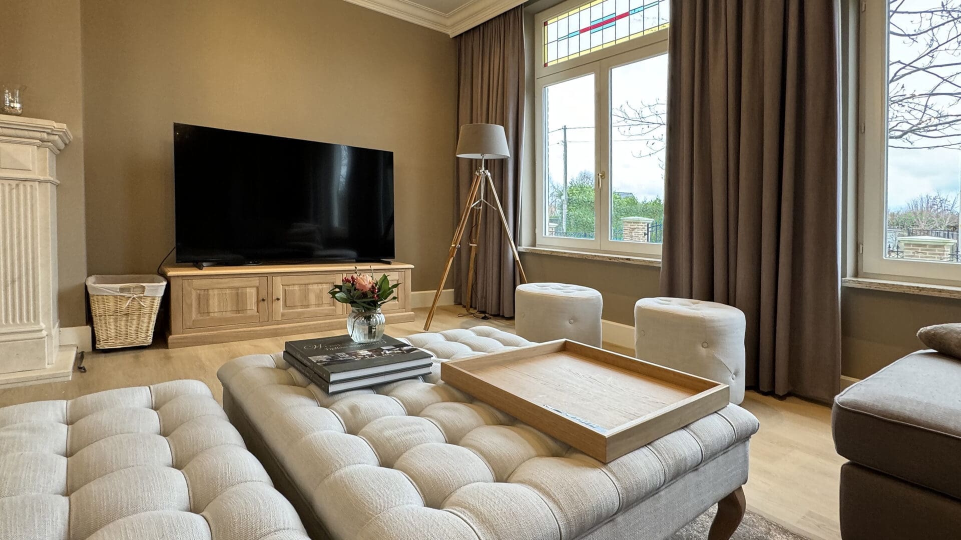 Floor lamps